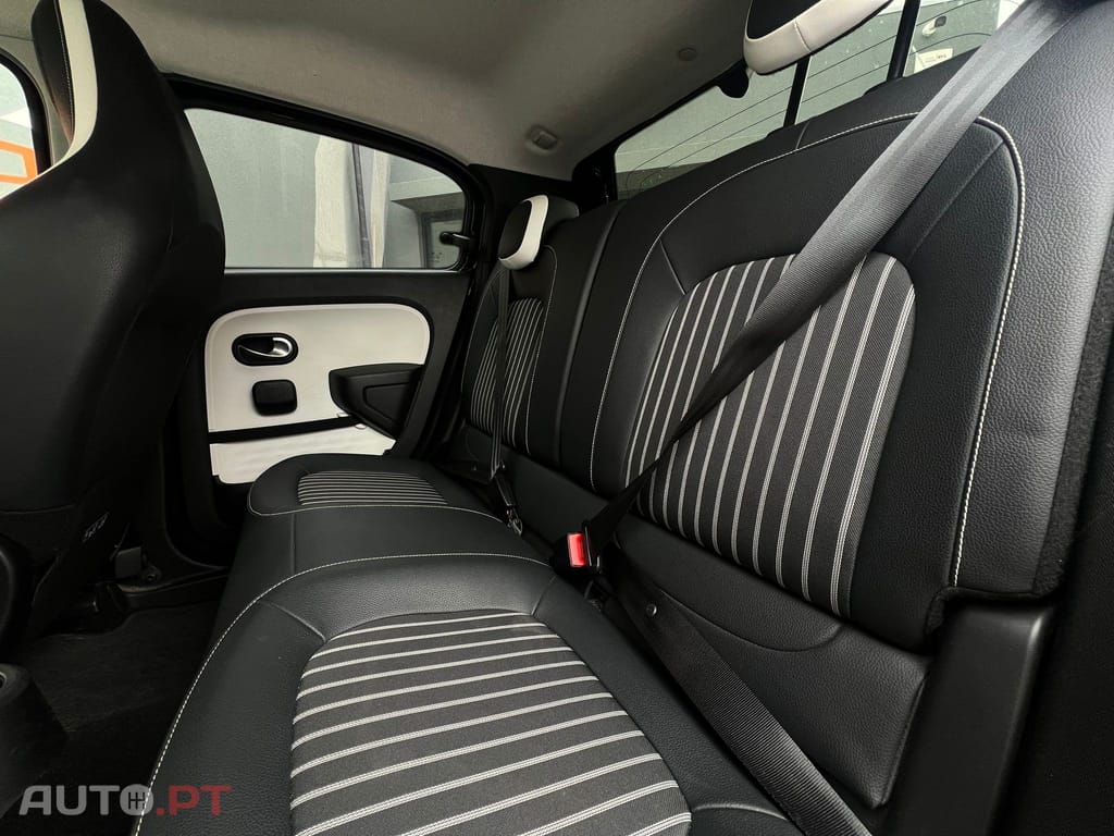 Renault Twingo 1.0 SCe Intens