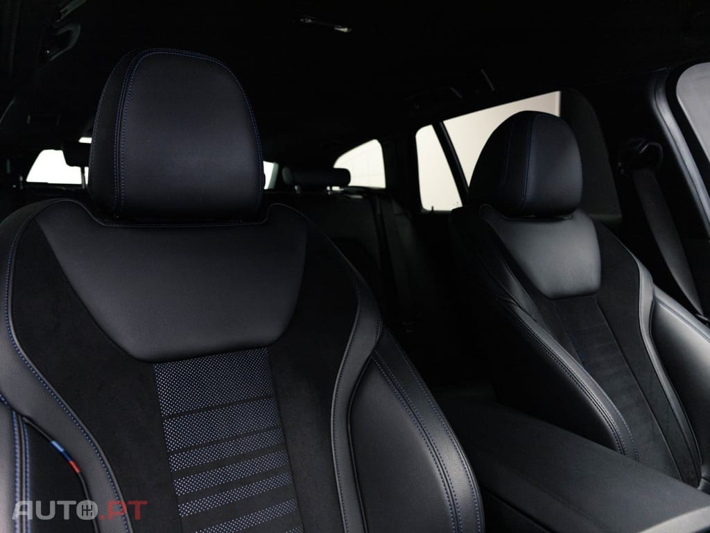 BMW 330 e Touring Pack M Auto