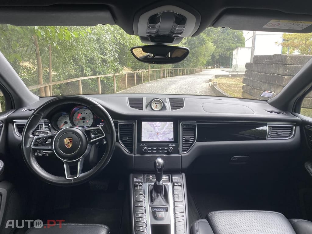 Porsche Macan S