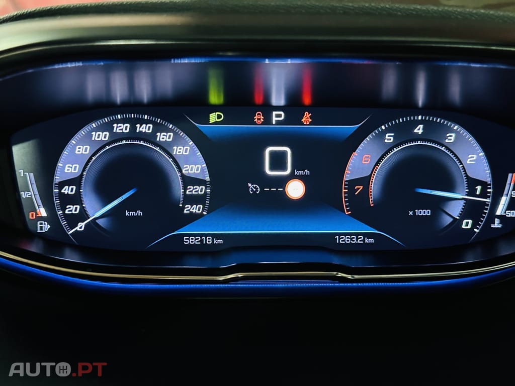 Peugeot 3008 PureTech 130 Stop & Start GPF EAT8 Active