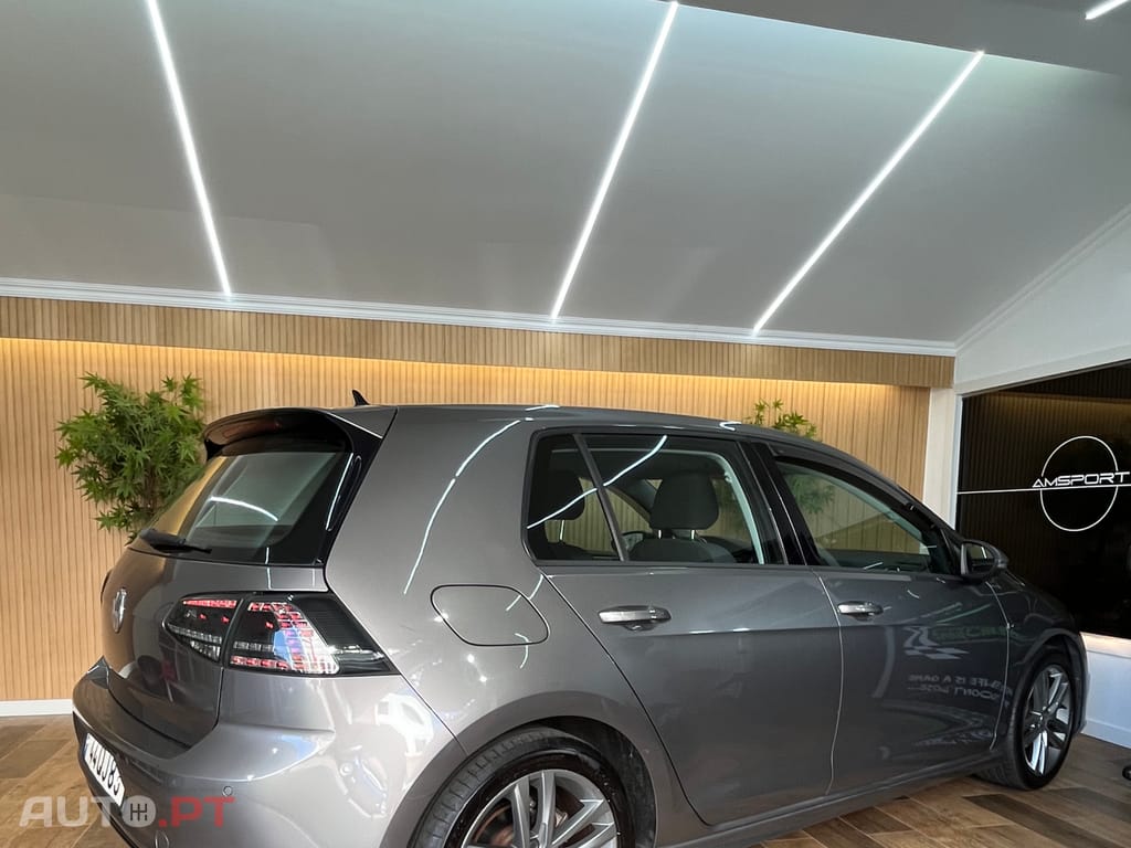 Volkswagen Golf 1.6 TDi R-Line