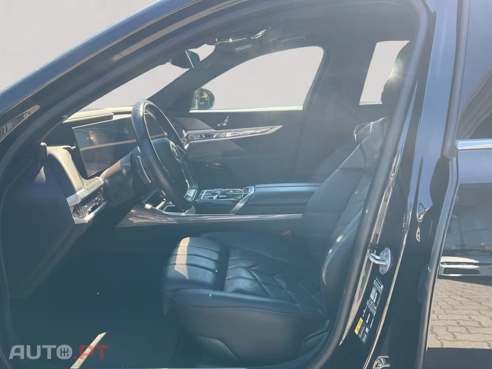 BMW 750 e xDrive