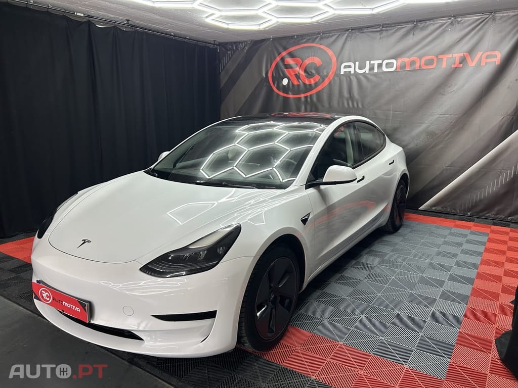 Tesla Model 3 Tração Traseira Standard