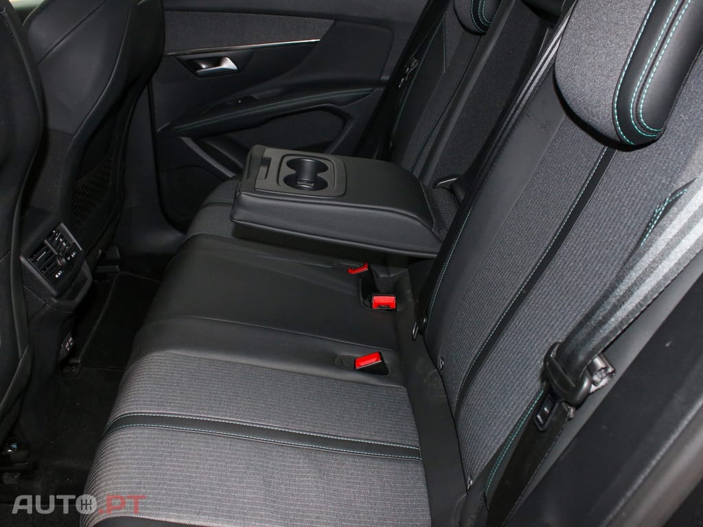 Peugeot 3008 1.2 PureTech Allure Pack EAT8