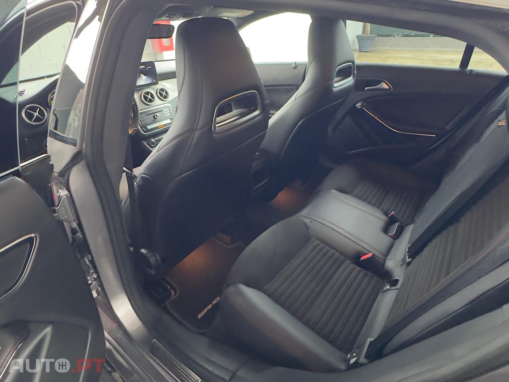 Mercedes-Benz CLA 180 Shooting Brake AMG LINE