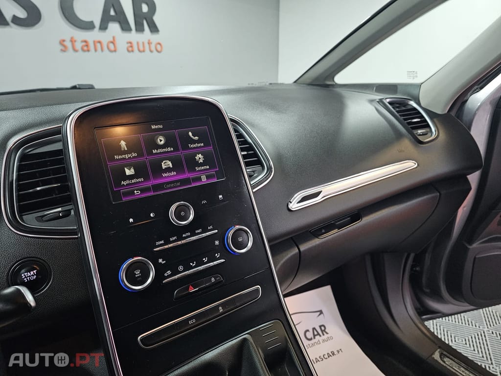 Renault Grand Scénic Outro