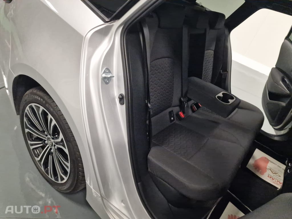 Toyota Corolla Touring Sports 1.8 Hybrid Comfort+P.Sport