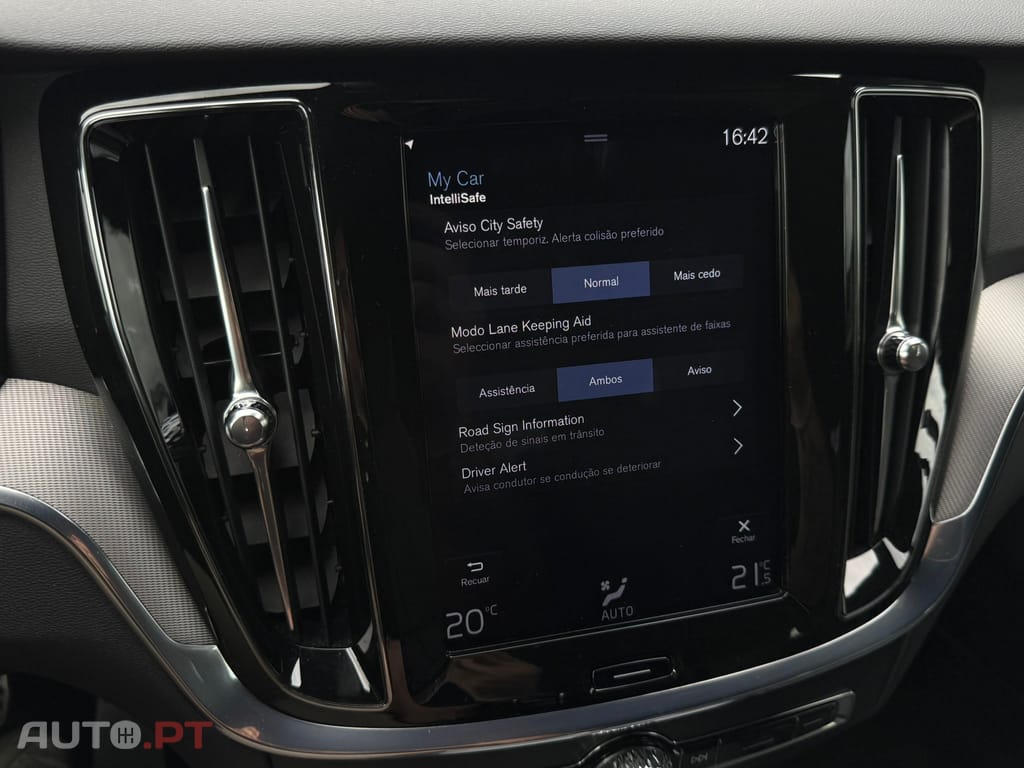 Volvo V60 2.0 D3 R-Design Geartronic