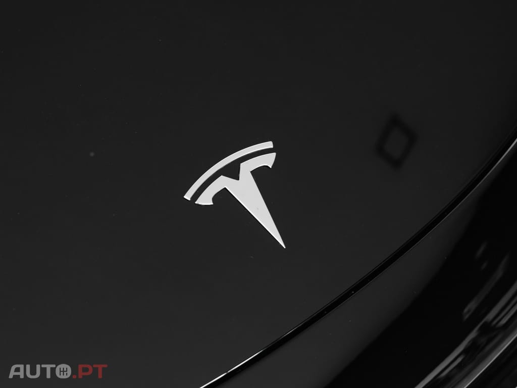 Tesla Model 3 Long Range AWD Dual Motor