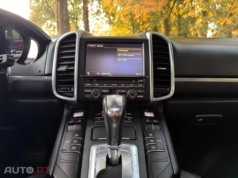 Porsche Cayenne Platinum Edition