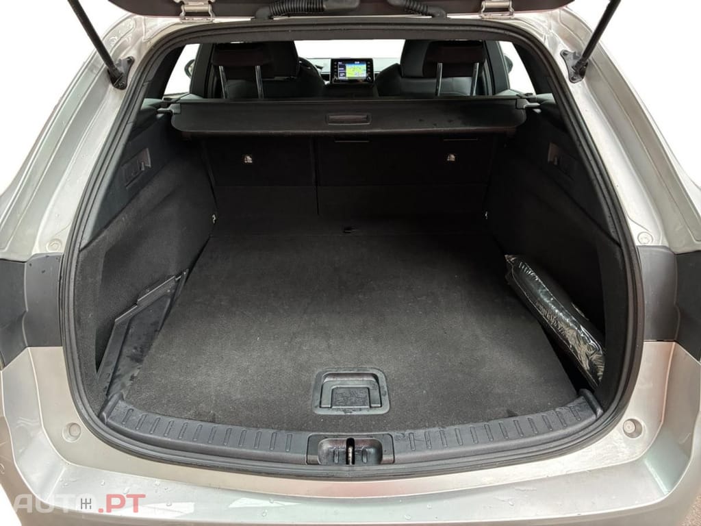 Toyota Corolla Touring Sports 1.8 Hybrid Dynamic Business