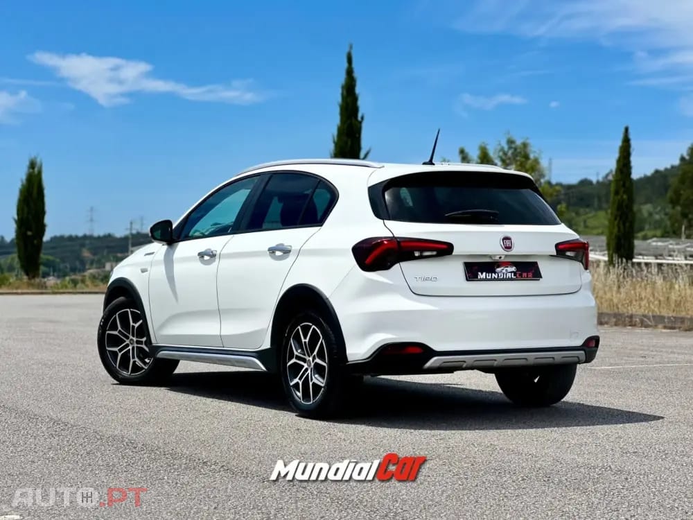 Fiat Tipo 1.3 Multijet Cross