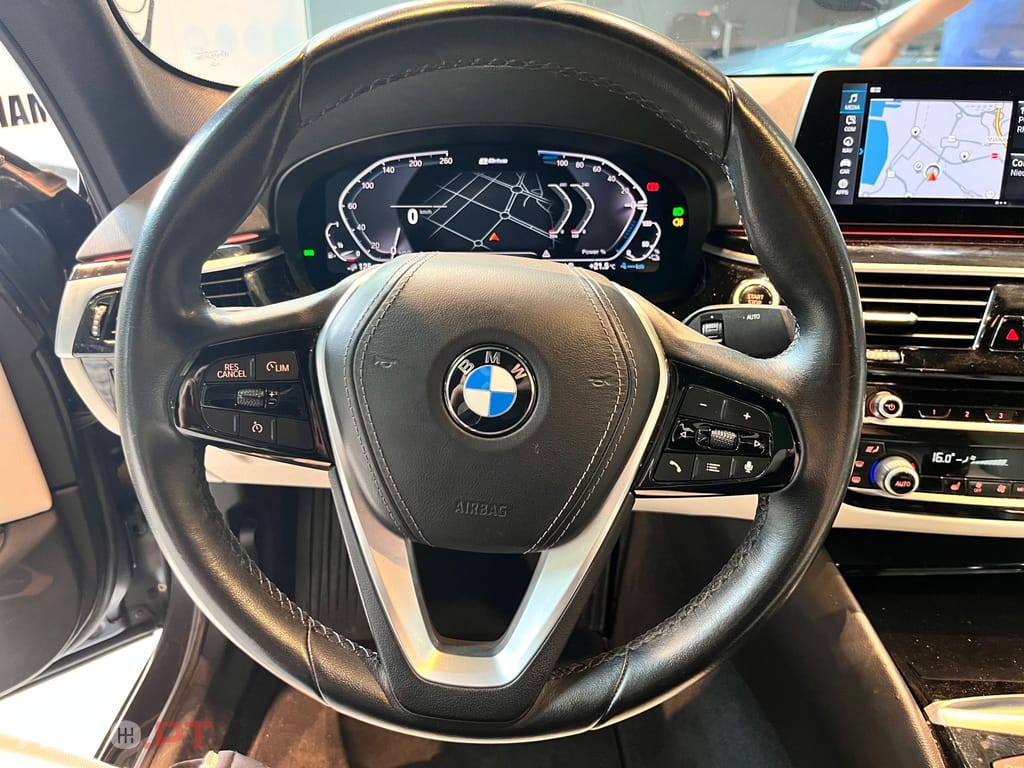 BMW 530 iPerformance 