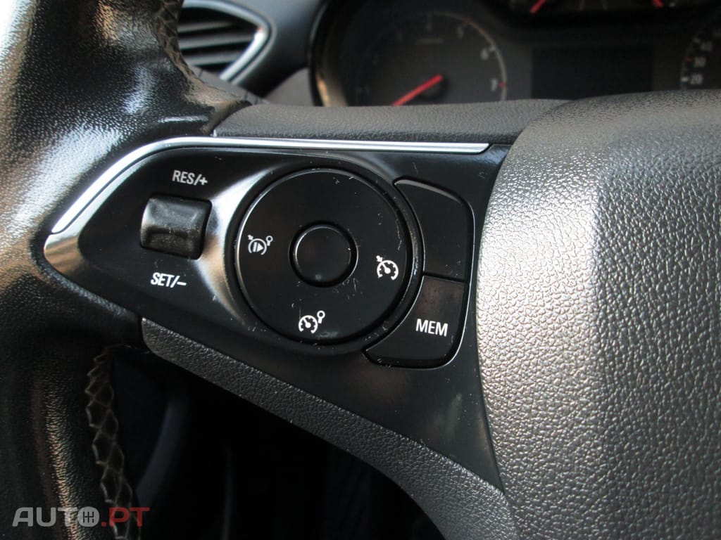 Opel Crossland X 1.2 T Edition