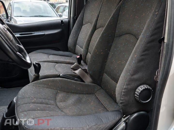 Hyundai H-1 9Lugares