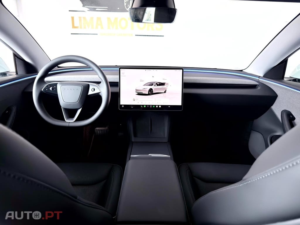 Tesla Model 3 Tração Traseira