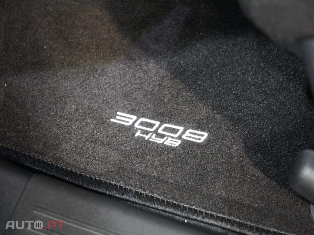 Peugeot 3008 1.2 Hybrid Allure e-DCS6