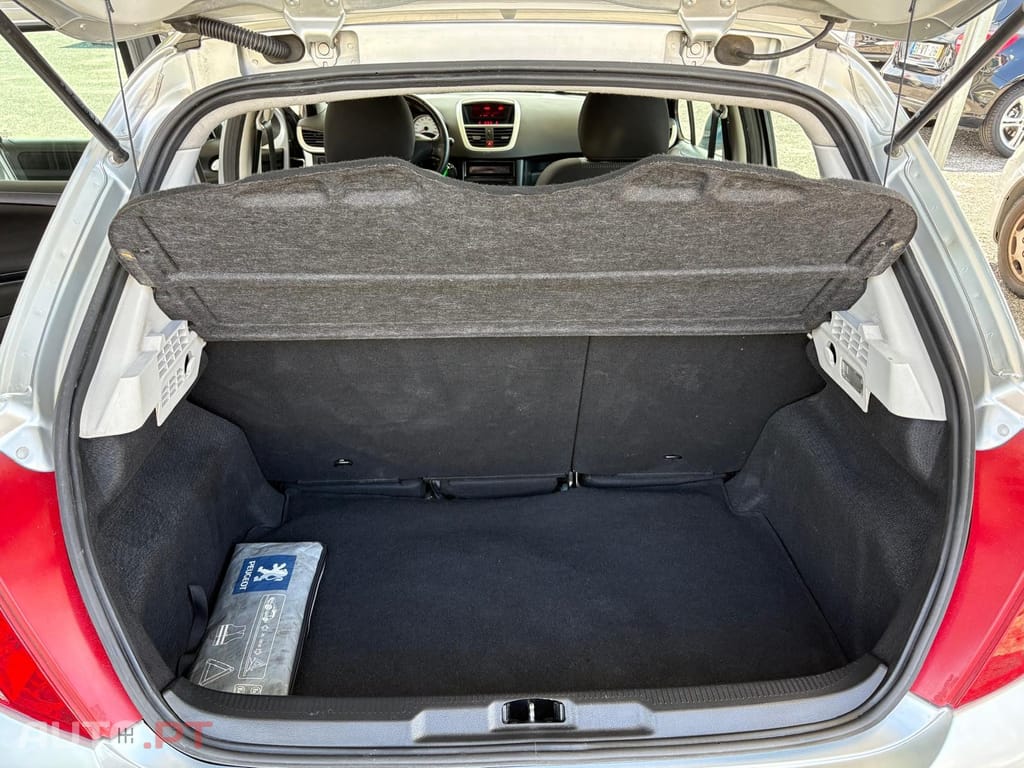 Peugeot 207 1.6 HDi 99g