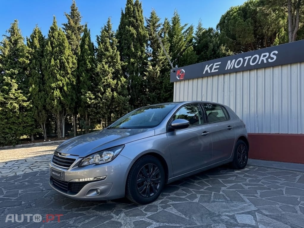 Peugeot 308 BlueHDi FAP 100 Stop & Start Access — fotografia 2