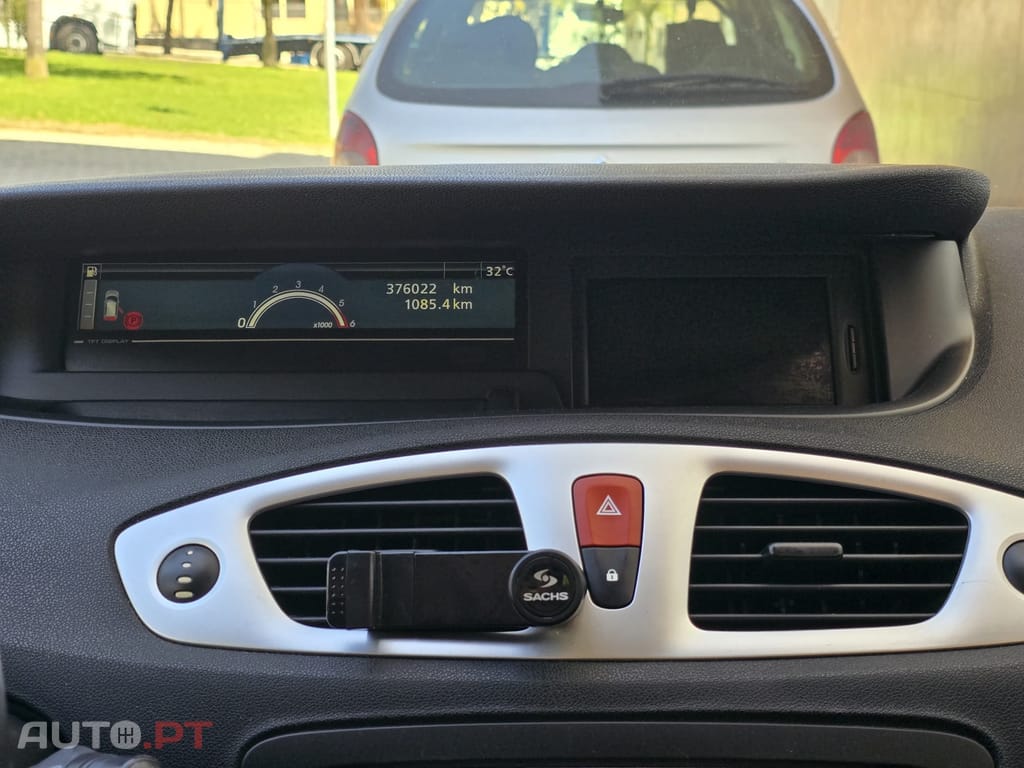 Renault Mégane Scenic 1,5 DCI Dynamique 110Cvs 5 lugares