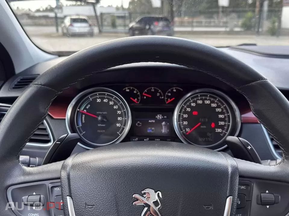 Peugeot 508 RXH 2.0 HDi Hybrid4 163cv 2-Tronic
