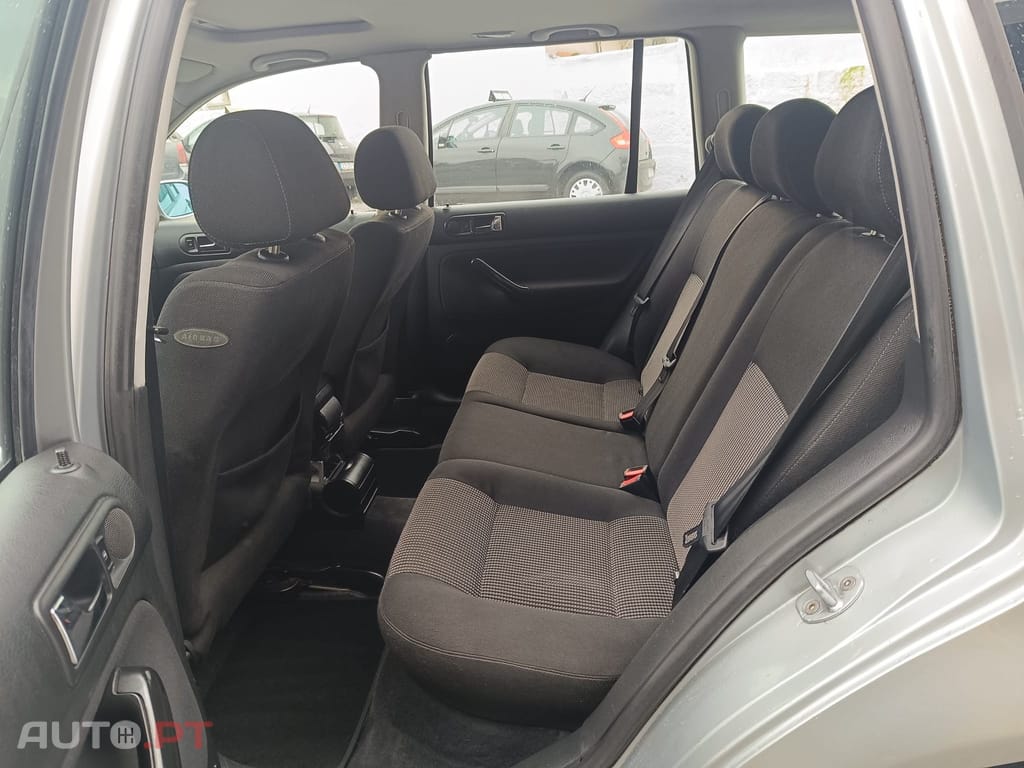 Volkswagen Golf Variant 1.9 TDi Highline