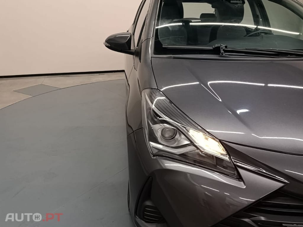 Toyota Yaris 1.0 VVT-i Confort