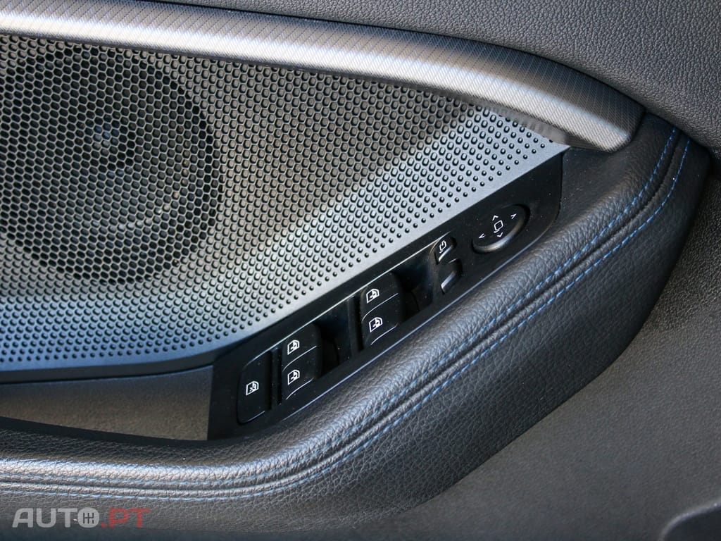 BMW 216 d Pack Desportivo M