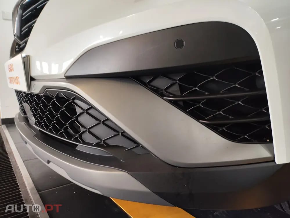 Renault Captur 1.0 TCe RS Line