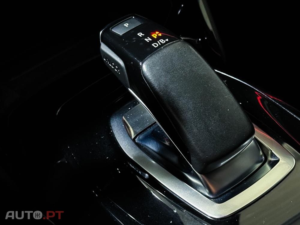 Peugeot E-2008 50 kWh GT