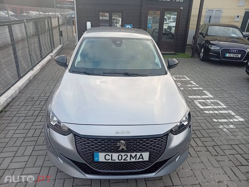 Peugeot E-208 50 kWh Allure Pack