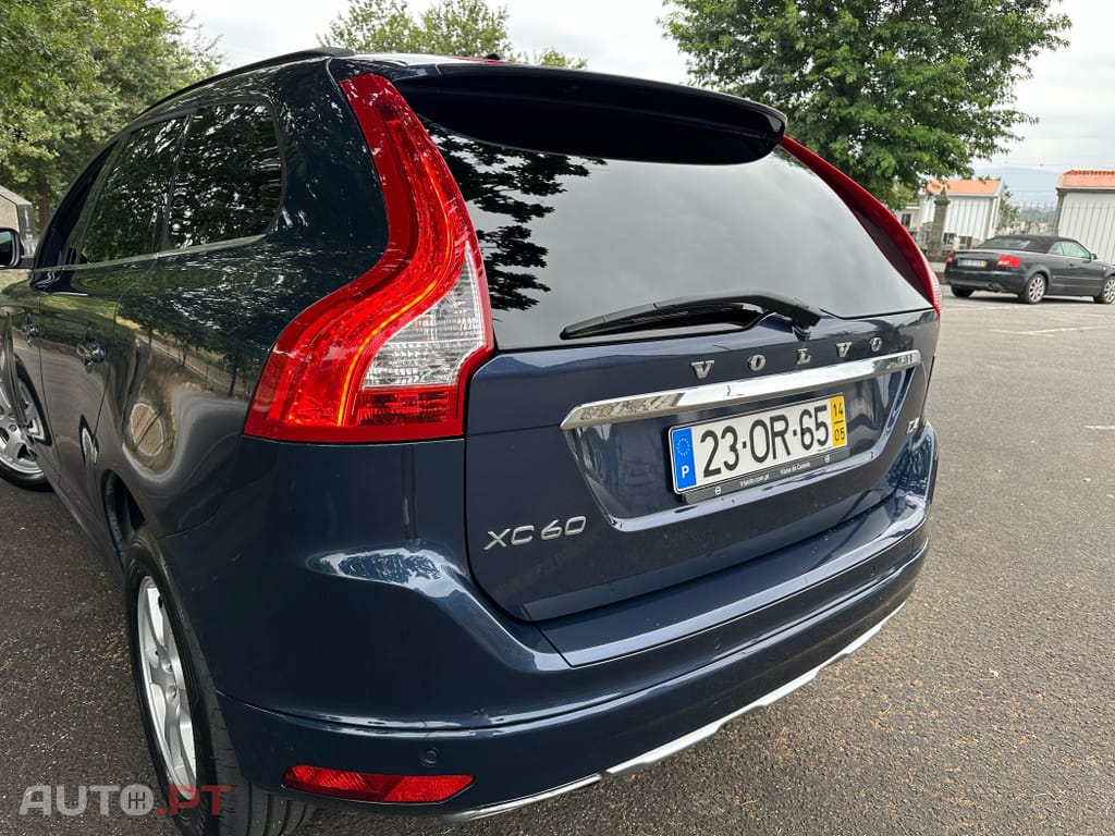 Volvo XC60 2.0 D4 Momentum Geartronic