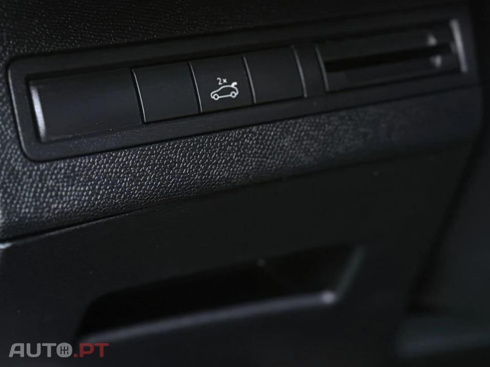 Peugeot 5008 1.5 BlueHDi GT LINE (EAT8)