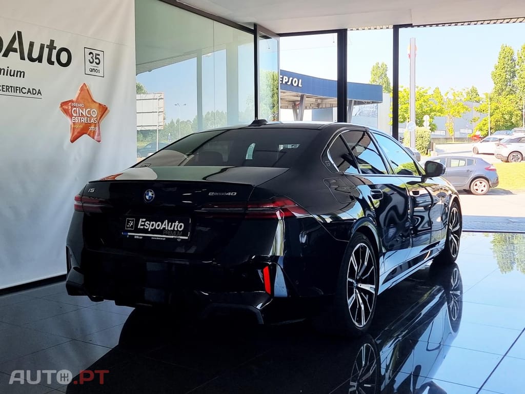 BMW i5 eDrive40 Pack Desportivo M Pro