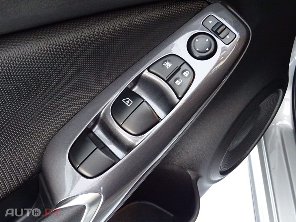 Nissan Juke 1.0 DIG-T N-Connecta