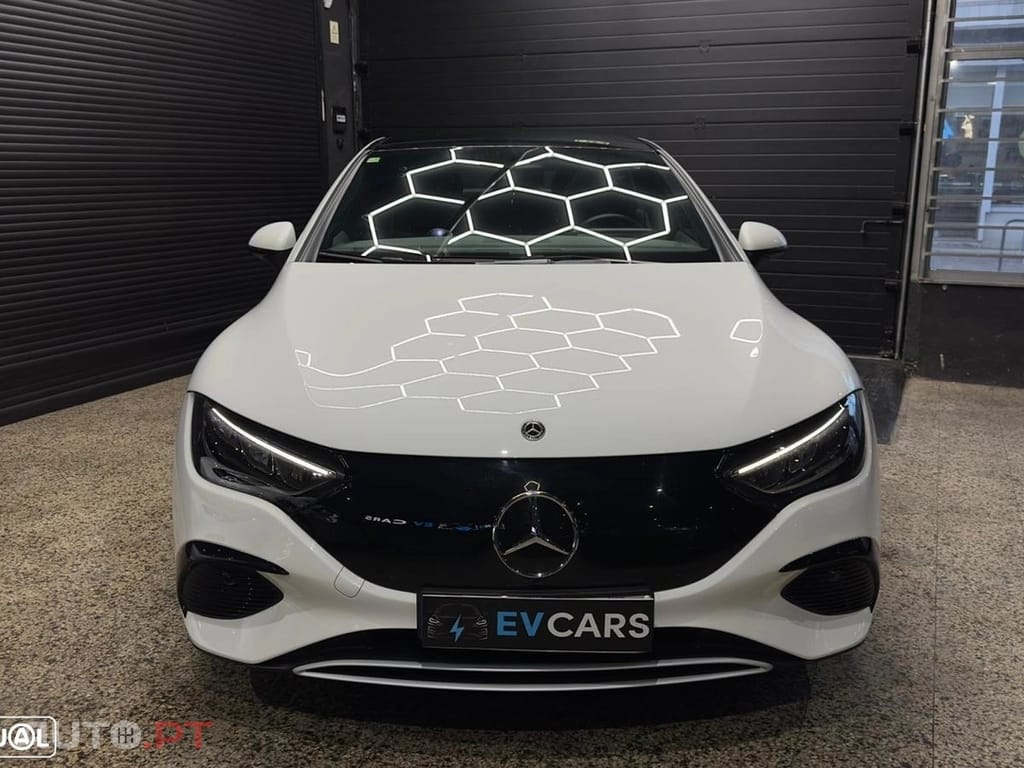Mercedes-Benz EQE 350