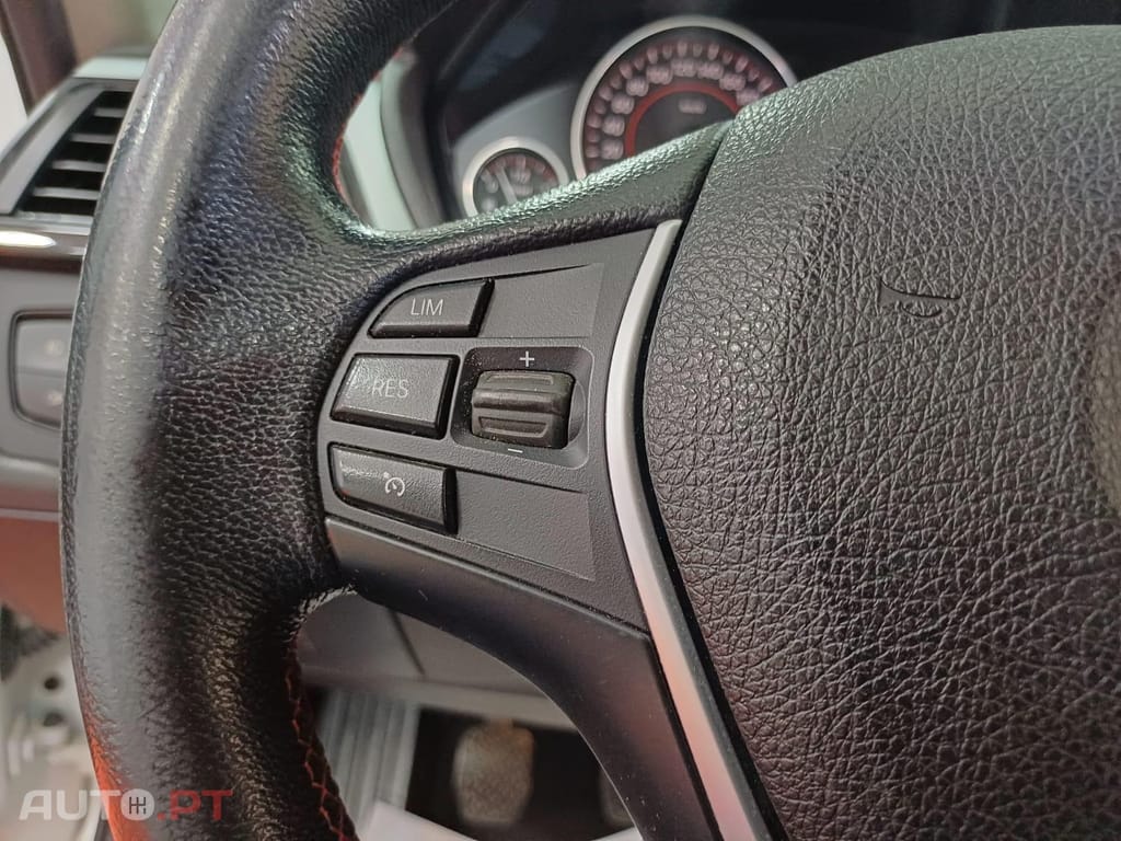 BMW 318 Touring Sport Line