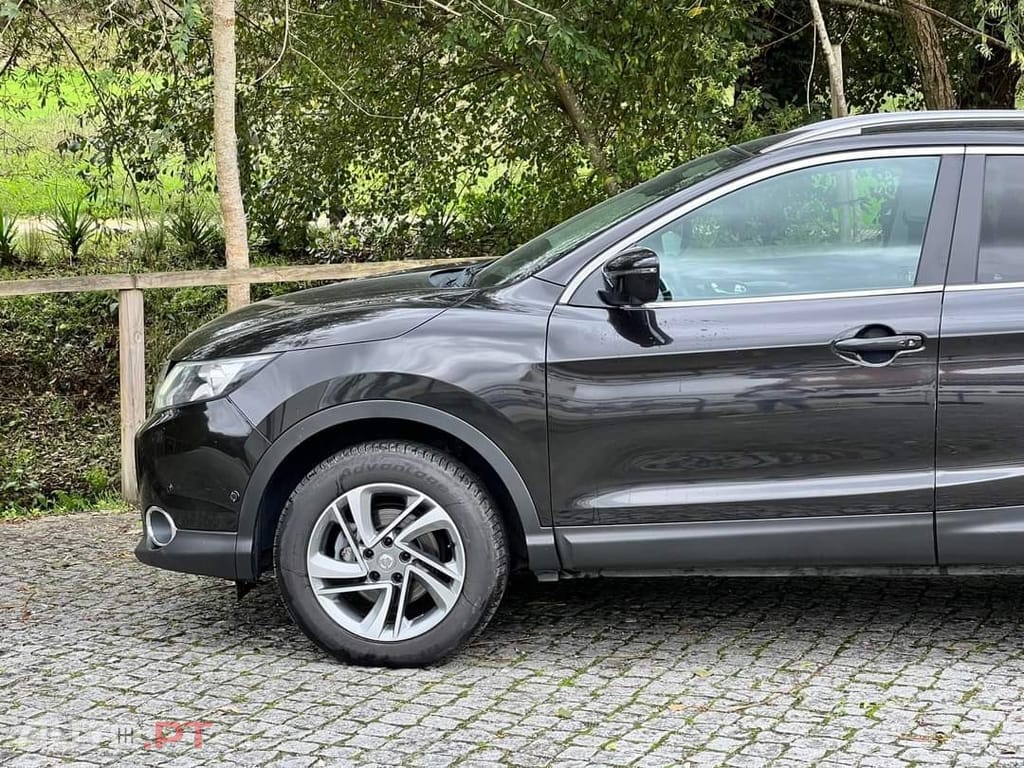 Nissan Qashqai 1.5 dCi Tekna Premium Pele