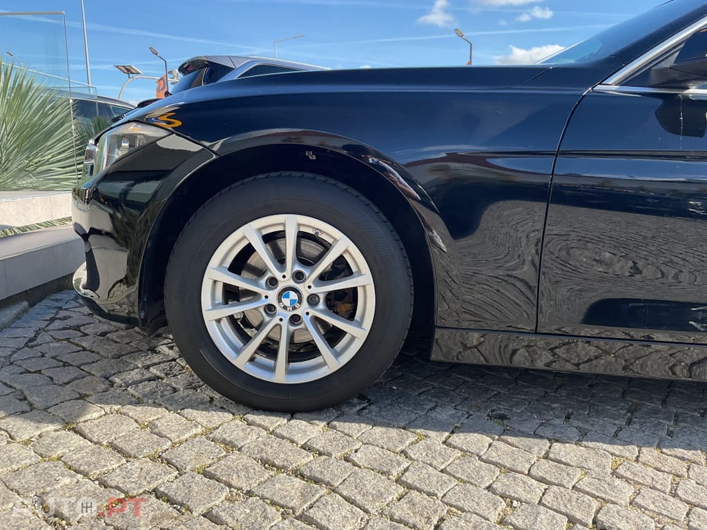 BMW 318 d Touring Line Sport