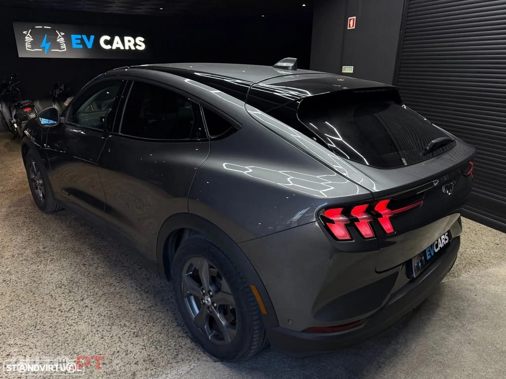 Ford Mustang Mach-E Standard