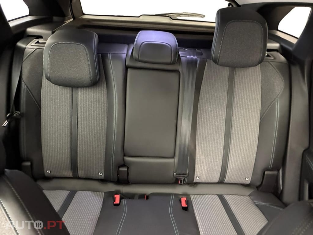 Peugeot 3008 1.6 Hybrid4 Allure Pack e-EAT8