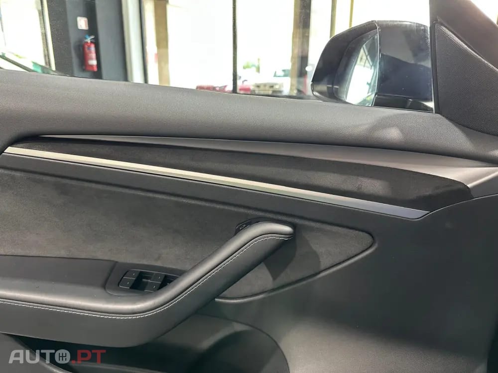 Tesla Model 3 Standard RWD