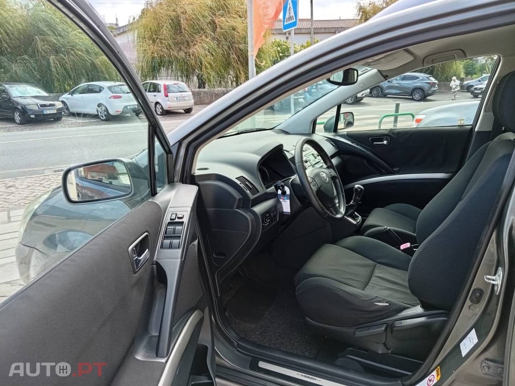 Toyota Corolla Verso 2.0 D-4D