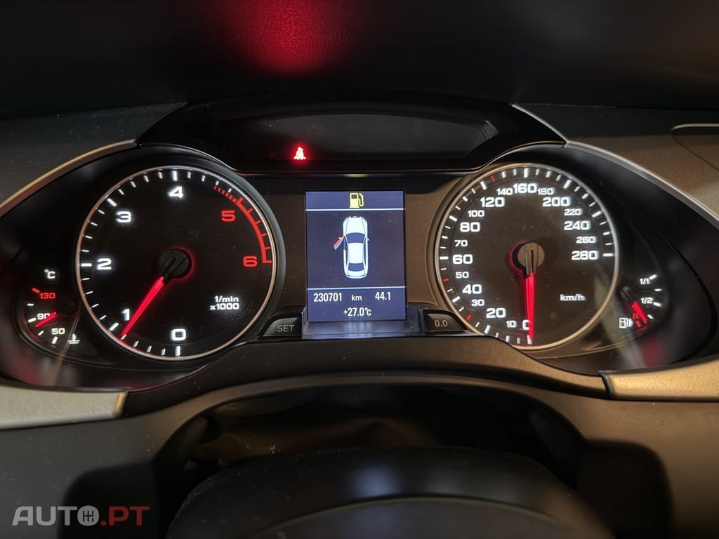 Audi A4 2.0 TDI S-line