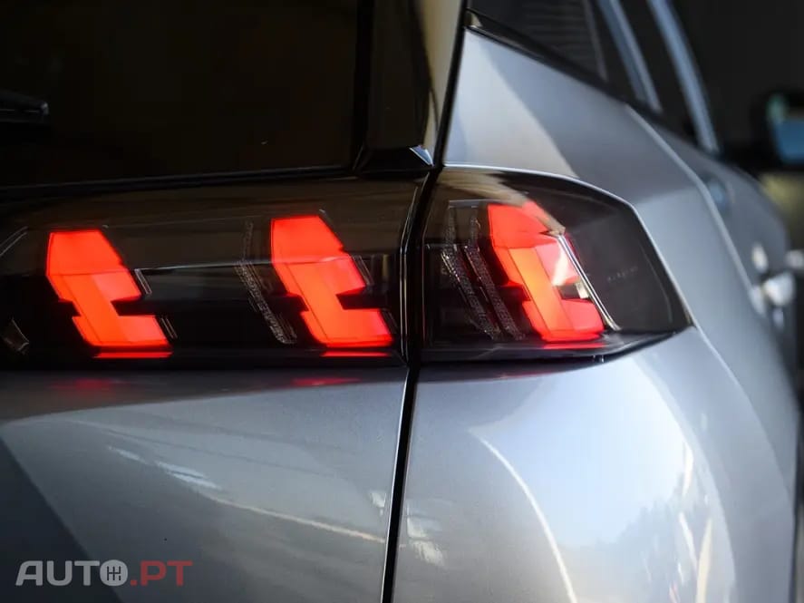 Peugeot E-2008 50 kWh GT Pack