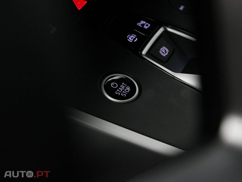 Audi Q4 E-Tron 35 S-LINE I.V.A DEDUTÍVEL