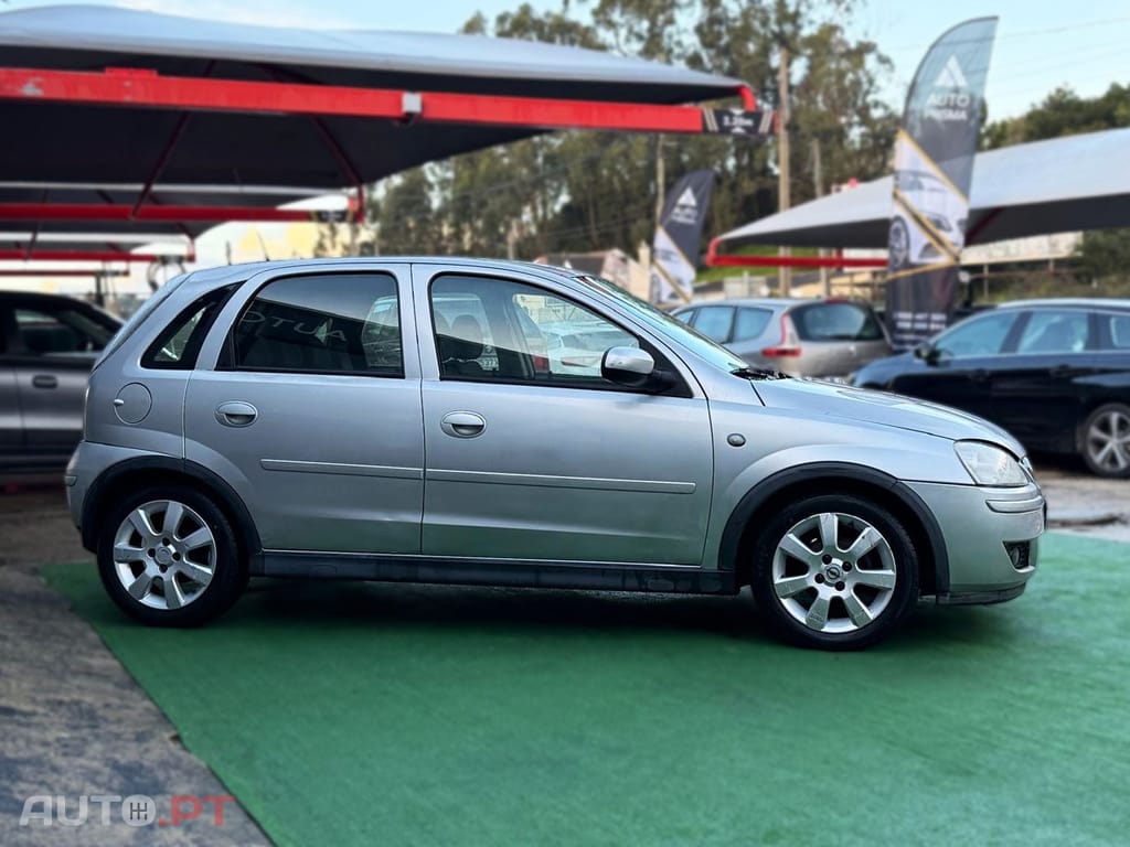 Opel Corsa 1.2 Twinport Enjoy