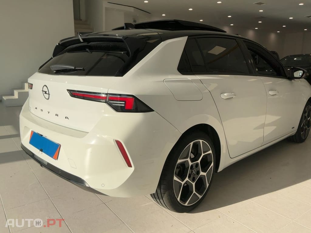Opel Astra 1.2 Turbo Auto Ultimate