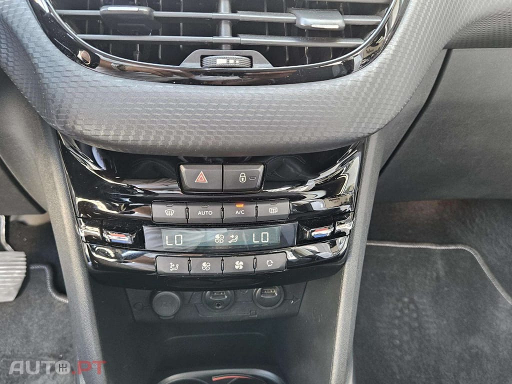 Peugeot 2008 1.2 PureTech Allure