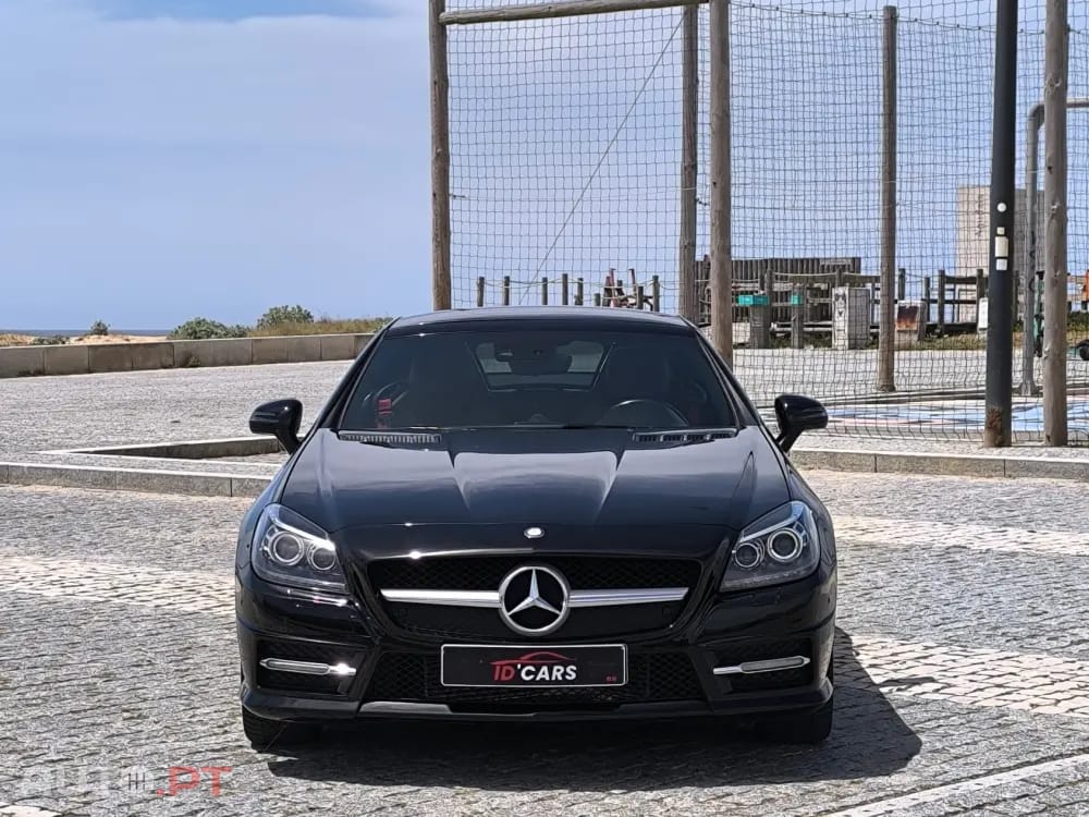 Mercedes-Benz SLK 250 (BlueEFFICIENCY) 7G-TRONIC